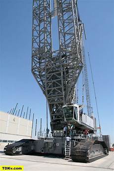 Heavy Duty Construction Crane